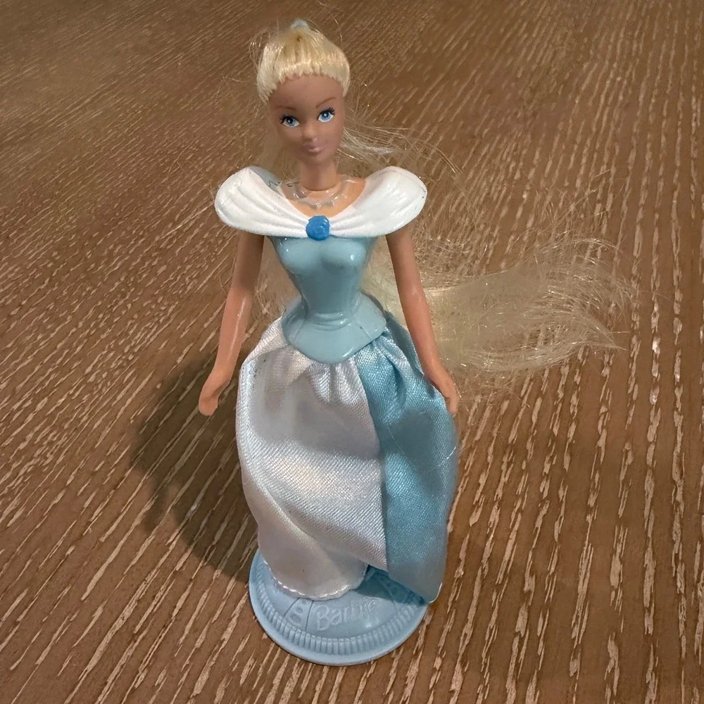 Vintage 1999 Disney Princess Barbie McDonalds Happy Meal Toy Mini Doll 4.5